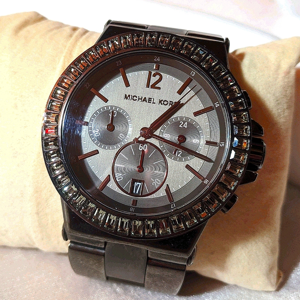 Michael Kors gunshot metal stainless steel watch.
